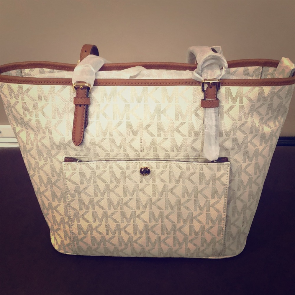 Michael Kors Jet Set Tote